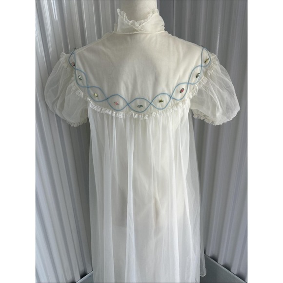 1960S Vintage Peignoir Robe Floral, Sheer Lace, Puffy Sleeves Size S/M - Picture 8 of 11